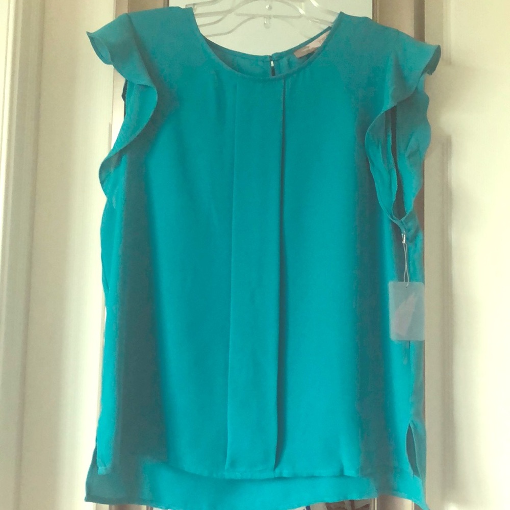NWT Forever 21 Flutter Sleeve Woven Top